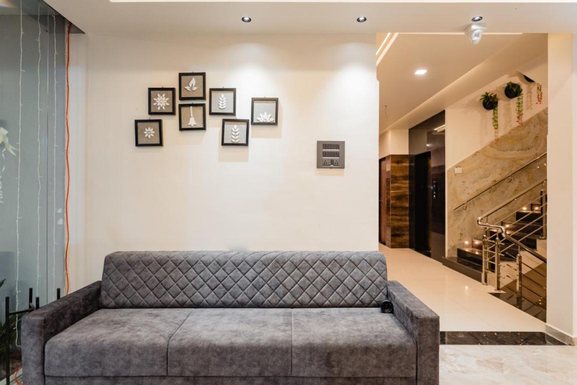 Hotel Ayodhya Virpur 외부 사진