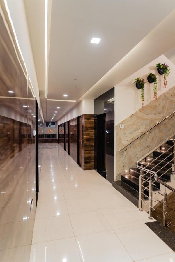 Hotel Ayodhya Virpur 외부 사진