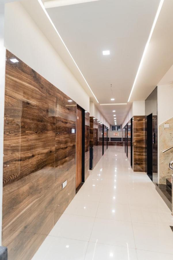 Hotel Ayodhya Virpur 외부 사진